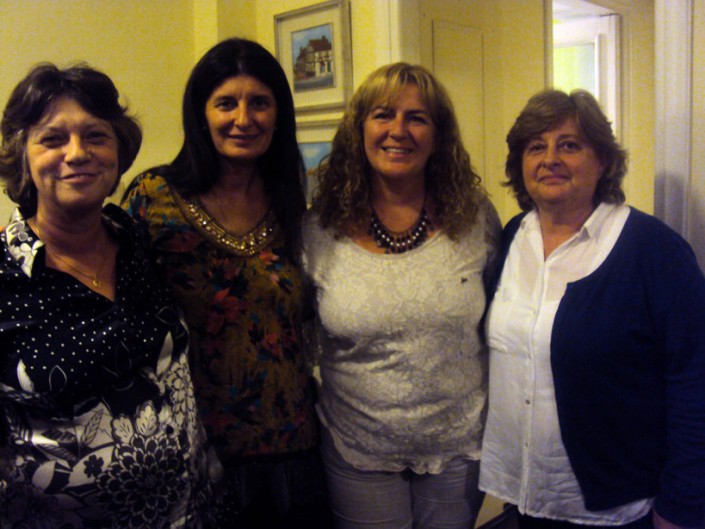 Dra.Myriam Calero e Ivone Spinelli con la Dra. Laura Ramos y la Lic. Ps. Mariela Ramos
